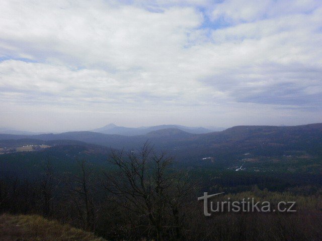 Luž - ŽST Jedlová - qua Horní Svěla - Dãy núi Ledova jeskyna / Lusatian