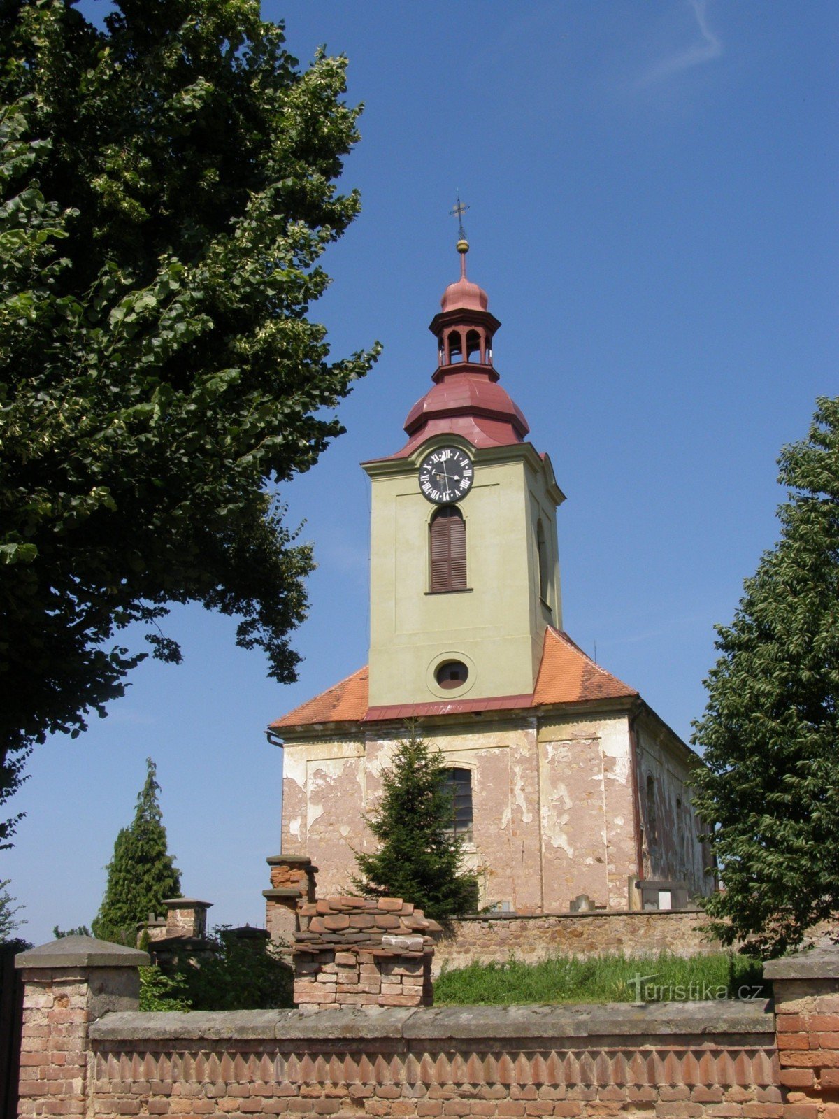 Лужаны - Костел св. Мария Магдалина