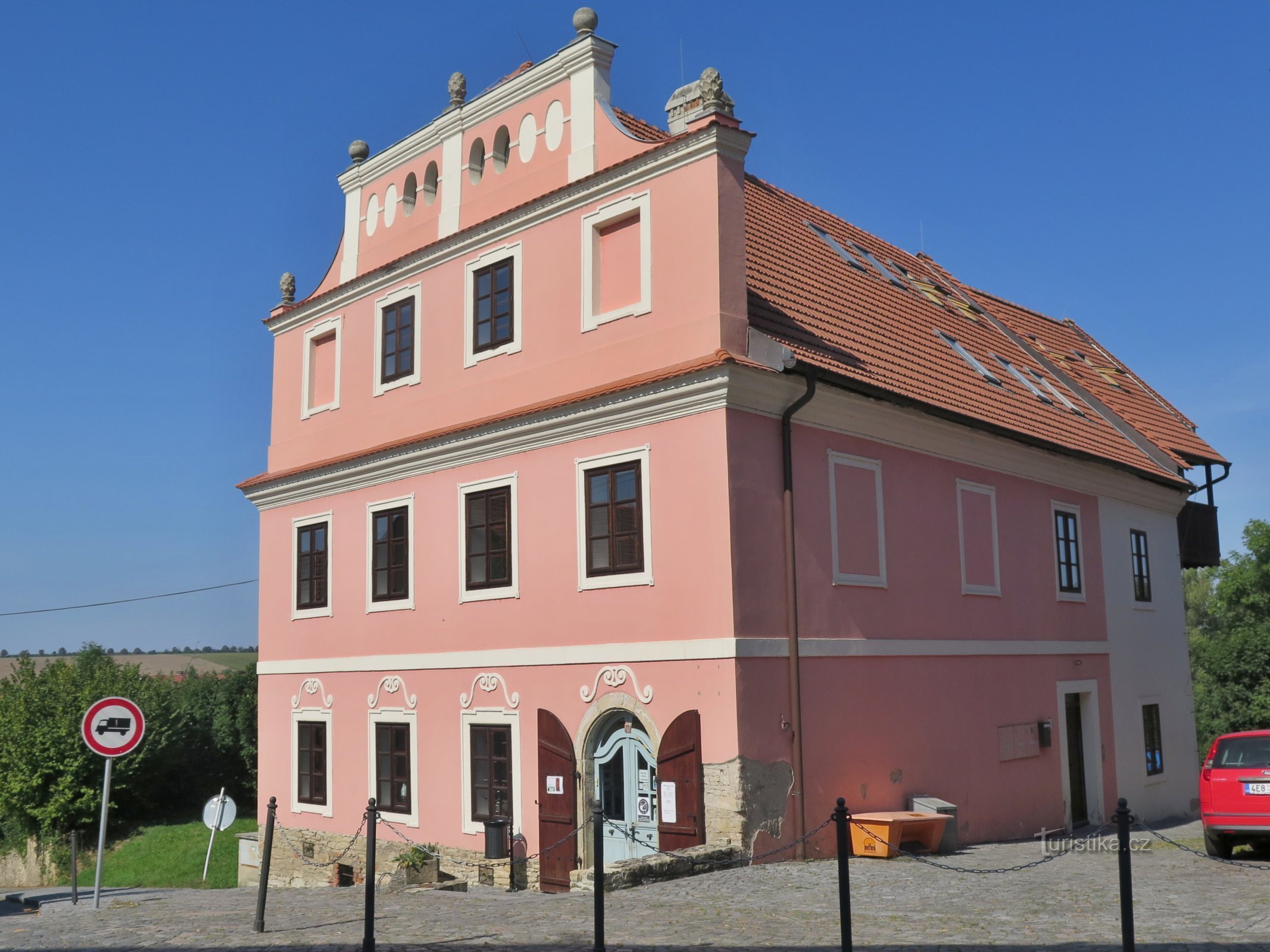 Luže - maison de ville (Komenského ul.)