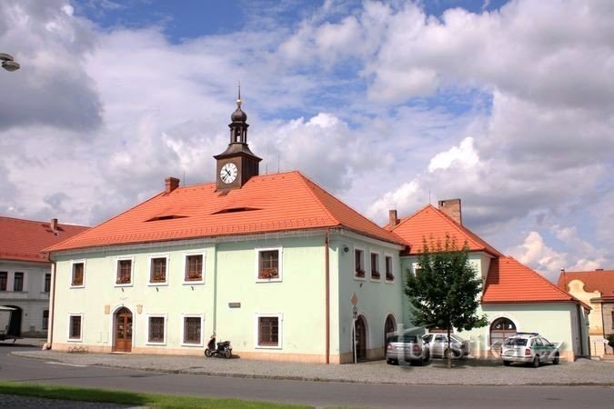 Luže - mairie