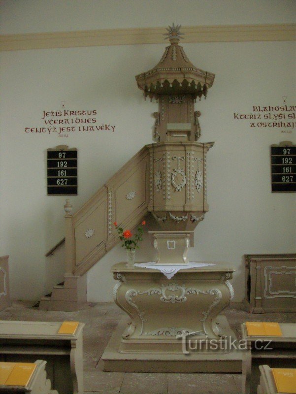 Lysá nad Labem, Iglesia Evangélica - interior de la iglesia