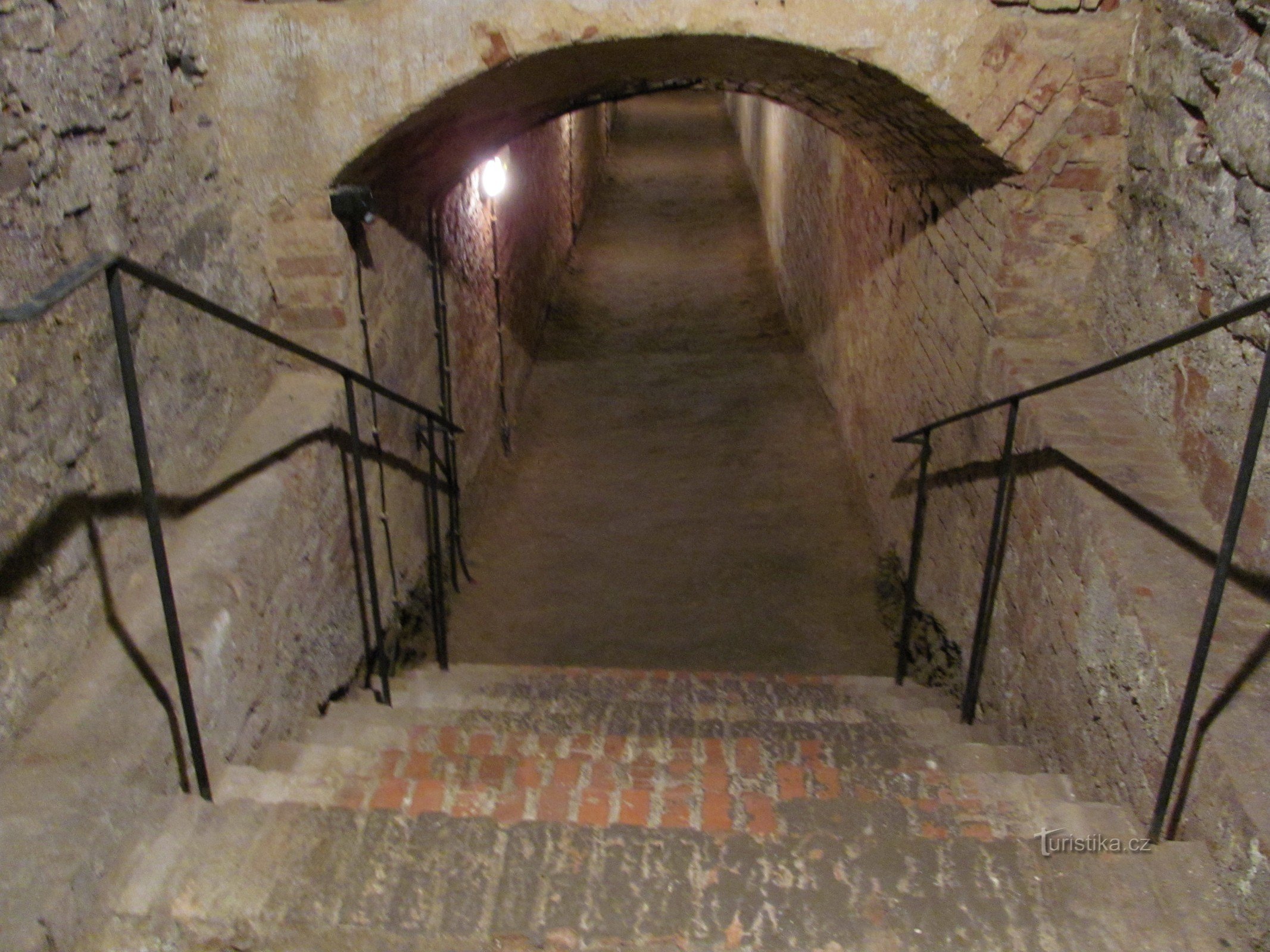 Lysice - 城の地下室の宝石商
