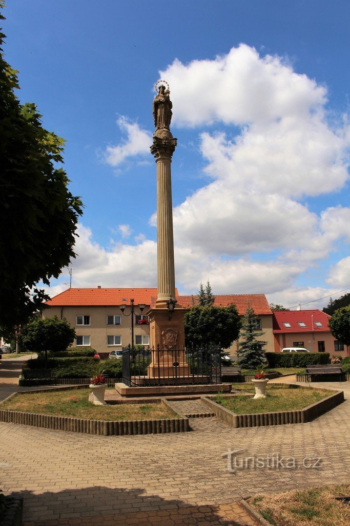 Renard, colonne mariale