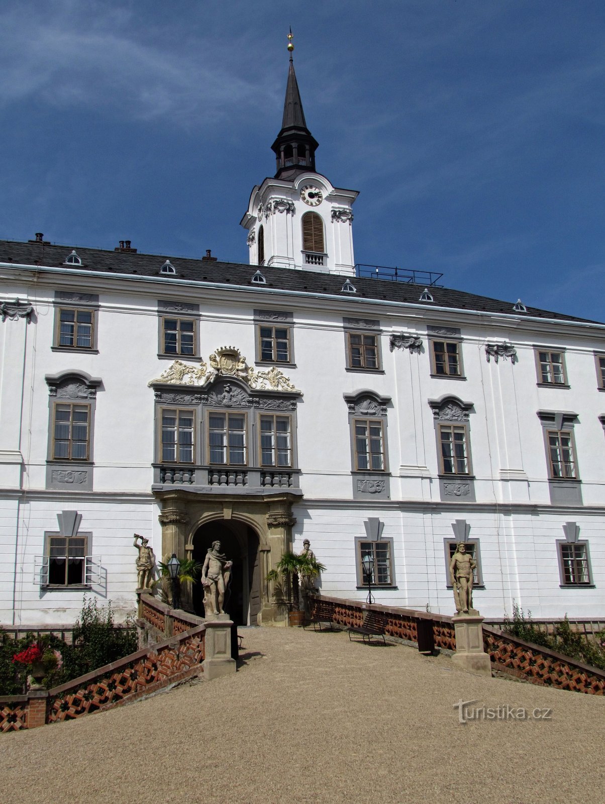 Lysice - visita al giardino del castello