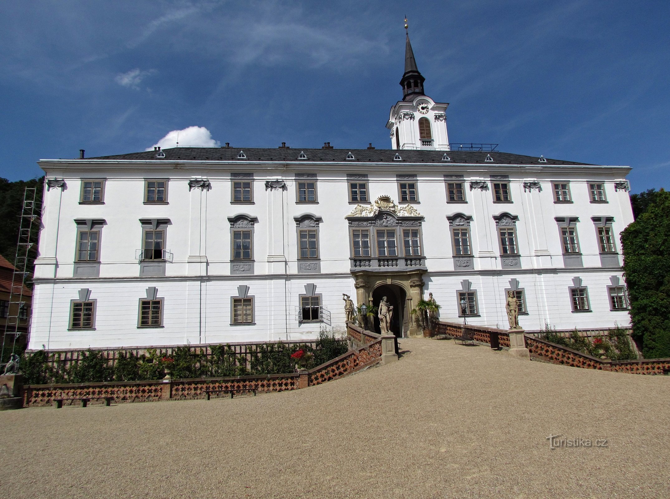 Lysice - Besichtigung des Schlosses