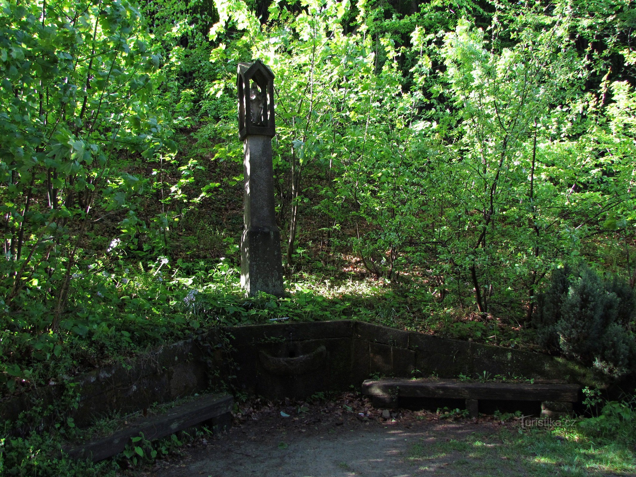 Mách's well under Kyčera