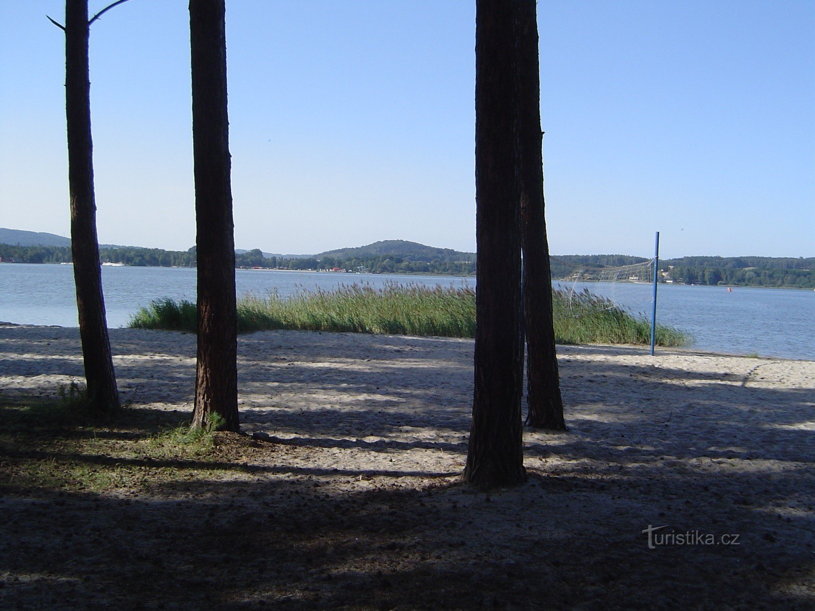 Jezero Mácho - plaža Borný