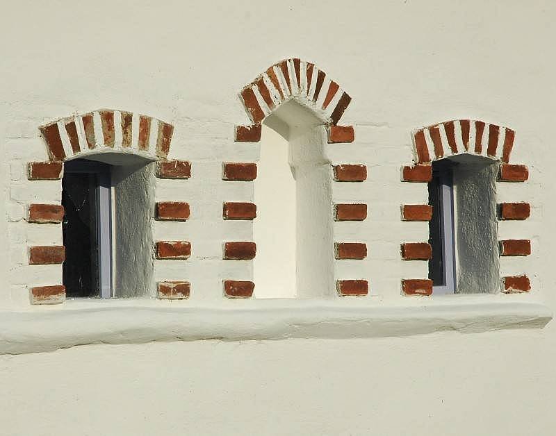 Mách-Bauernhof - Detail des Schildes