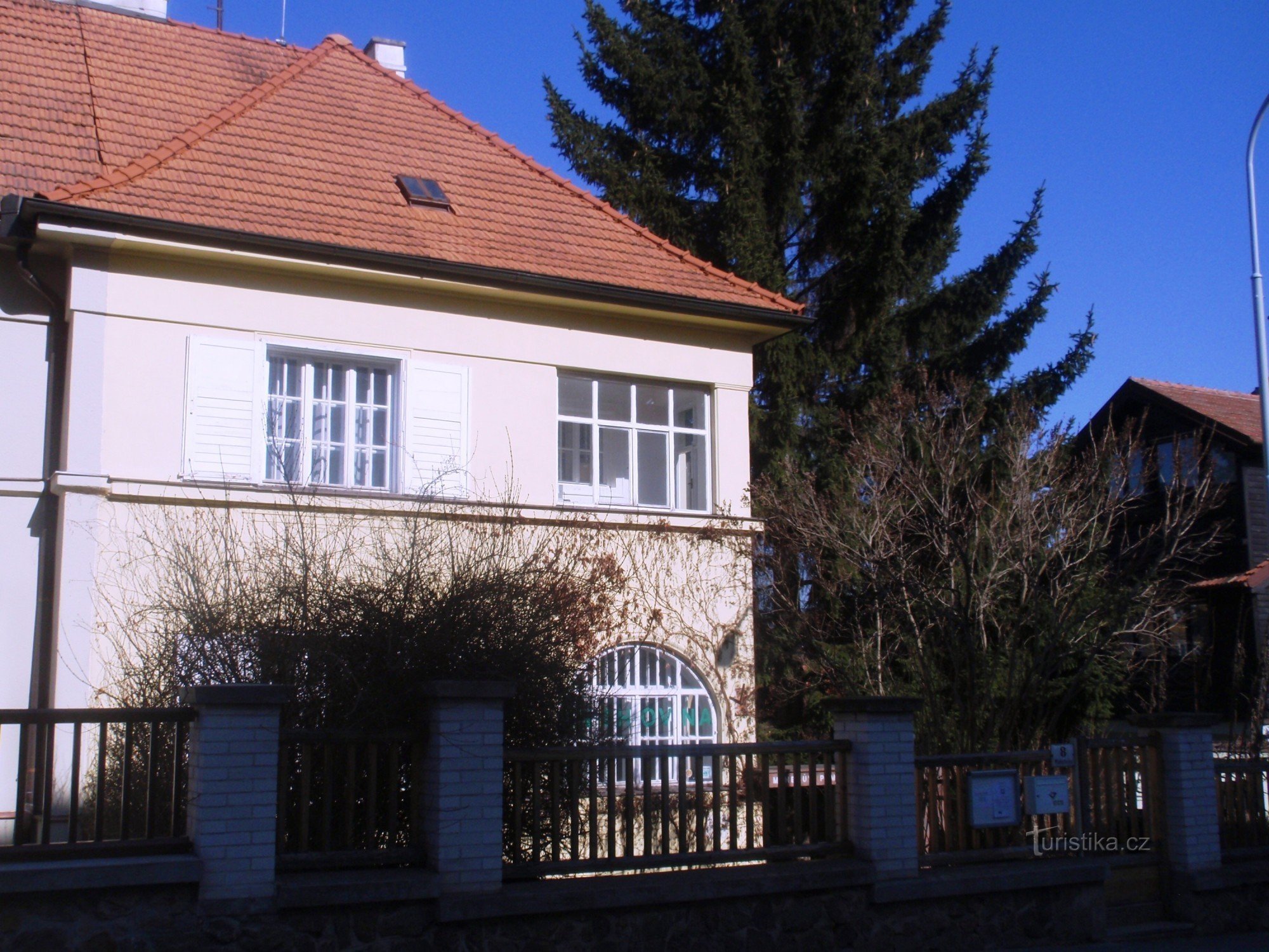 Mahens monument, Brno