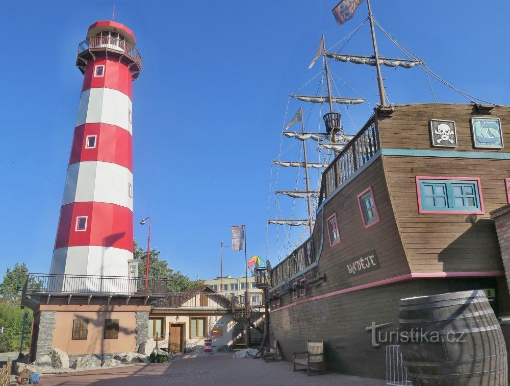 Šrotík lighthouse and Naděje ship