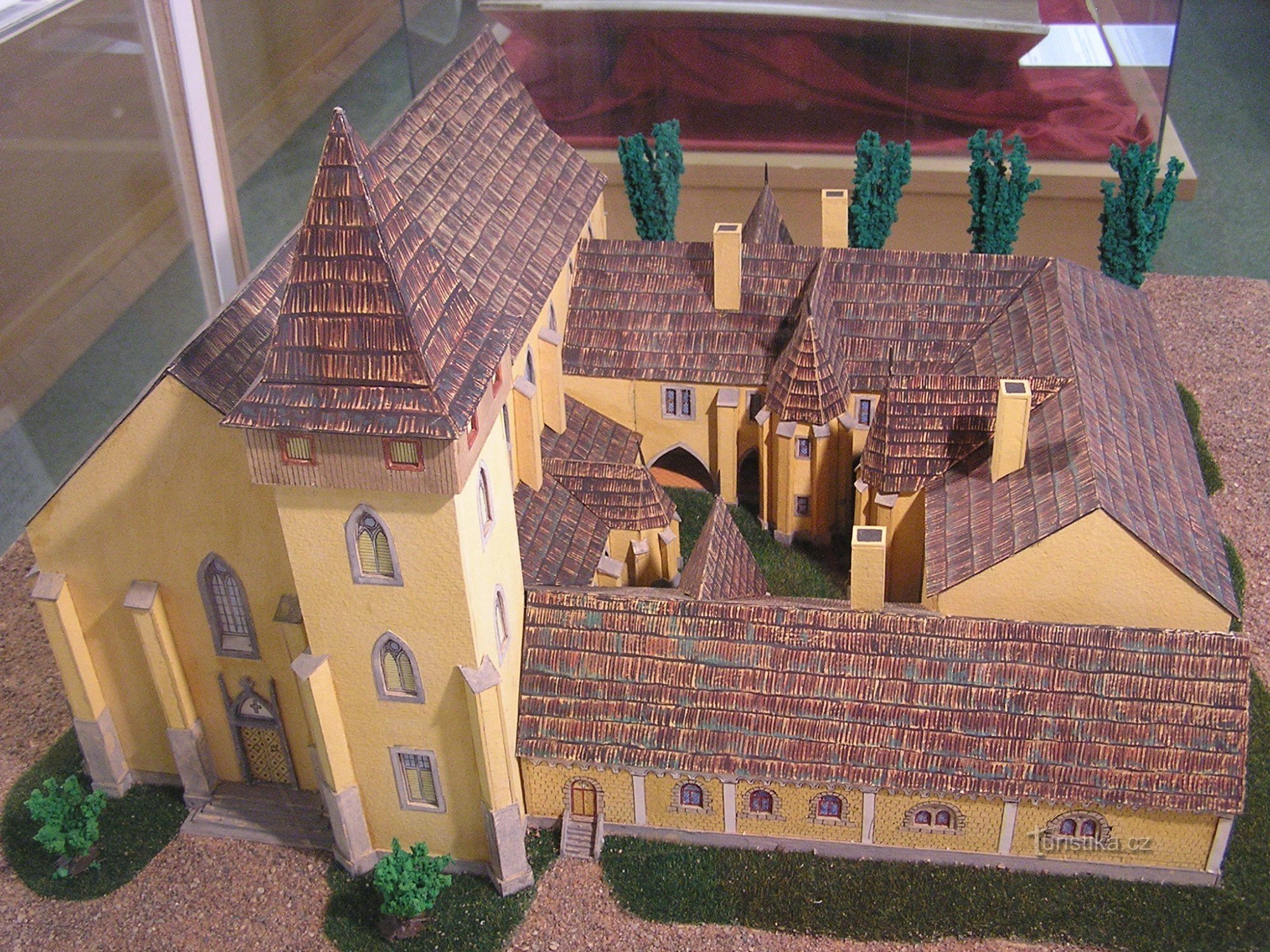 Modell des Klosters Podlažice