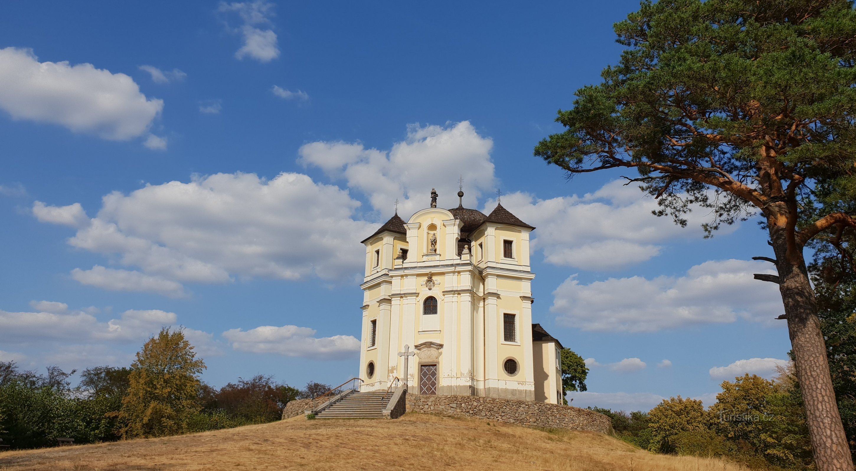 Makovo brdo - crkva sv. Ivana Krstitelja i Gospe od Karmela
