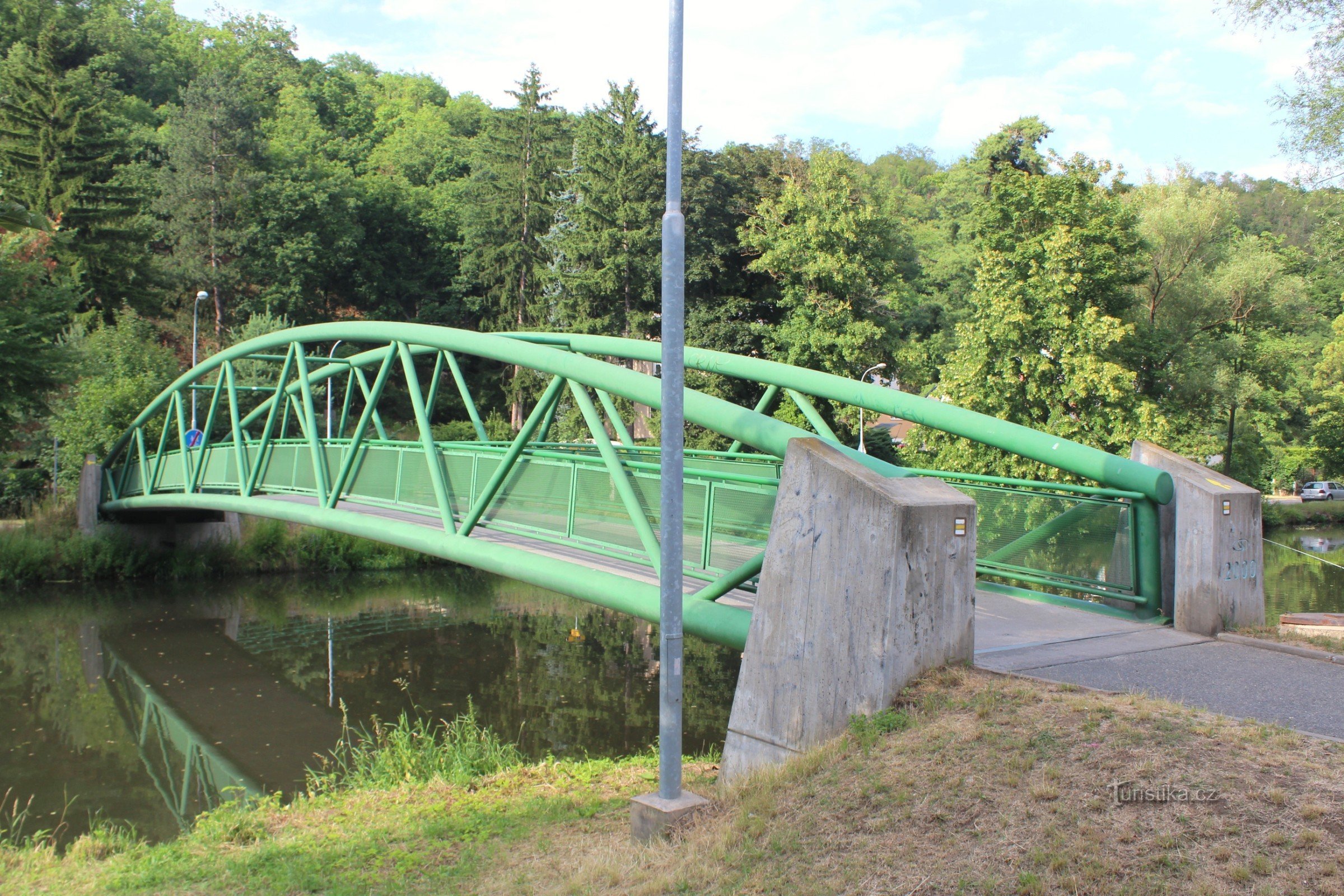 マコフスキー歩道橋