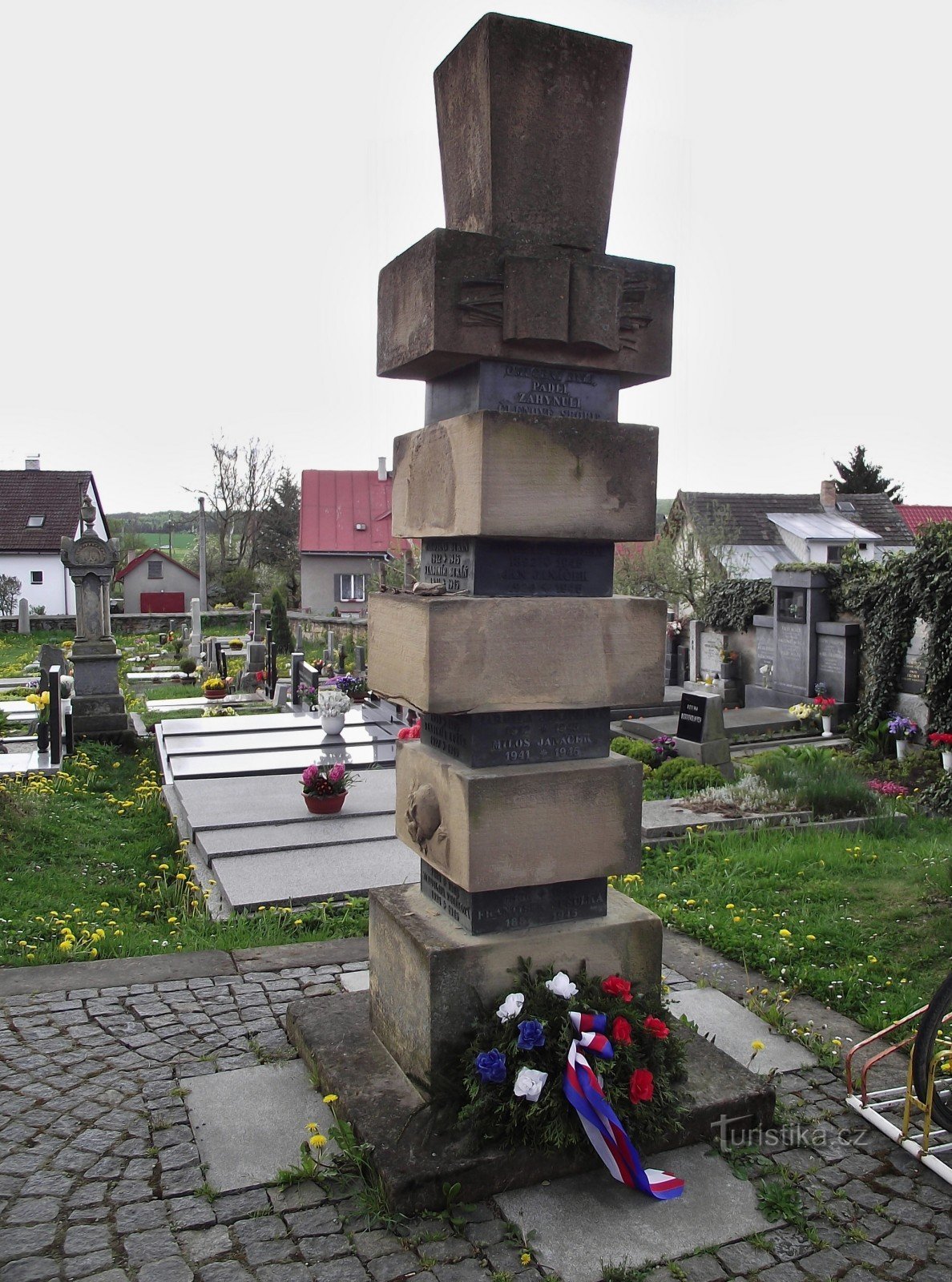 Makovsky monument