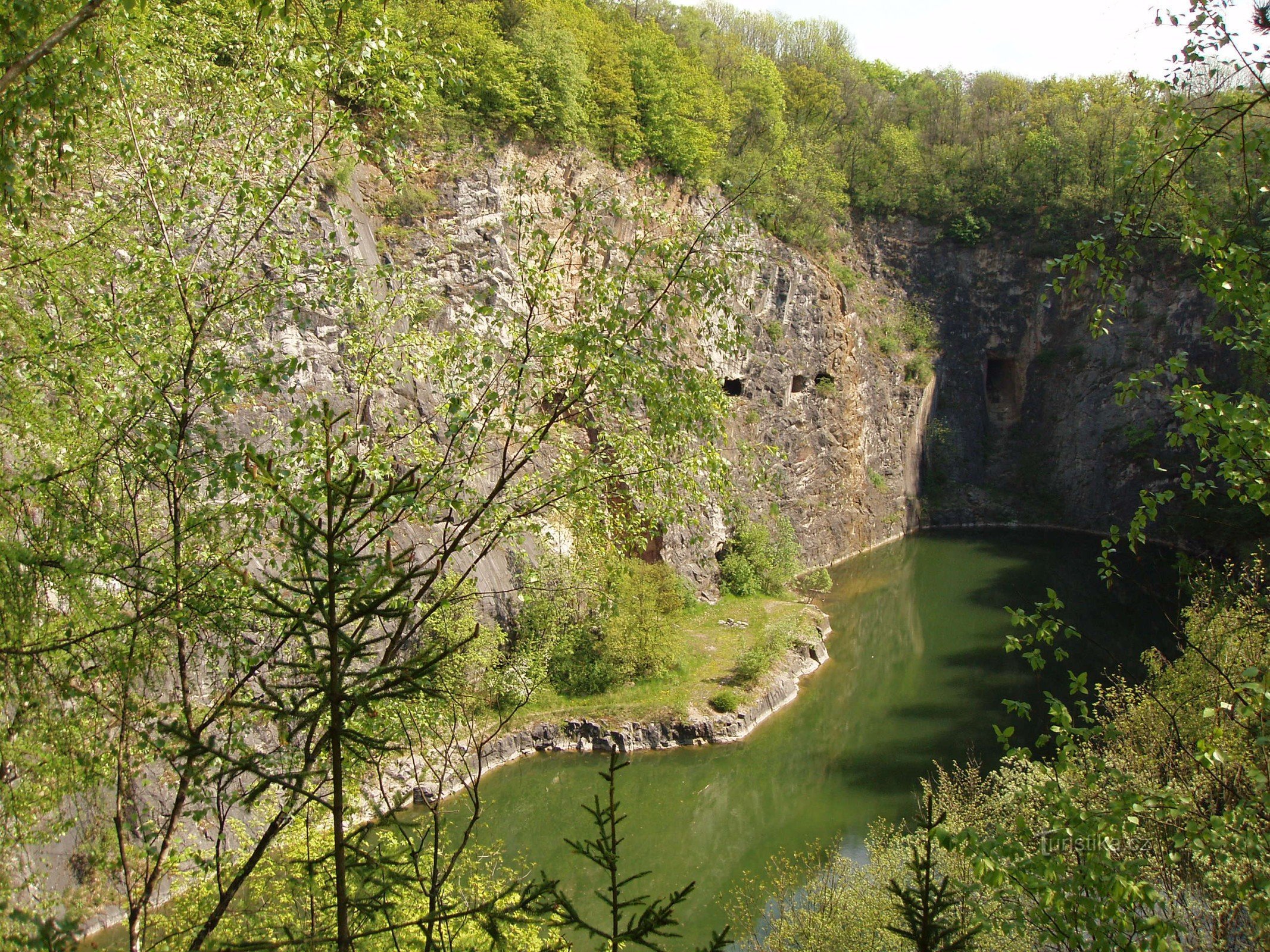 Kis-Amerika a sárga turistatáblán lévő információs panelről