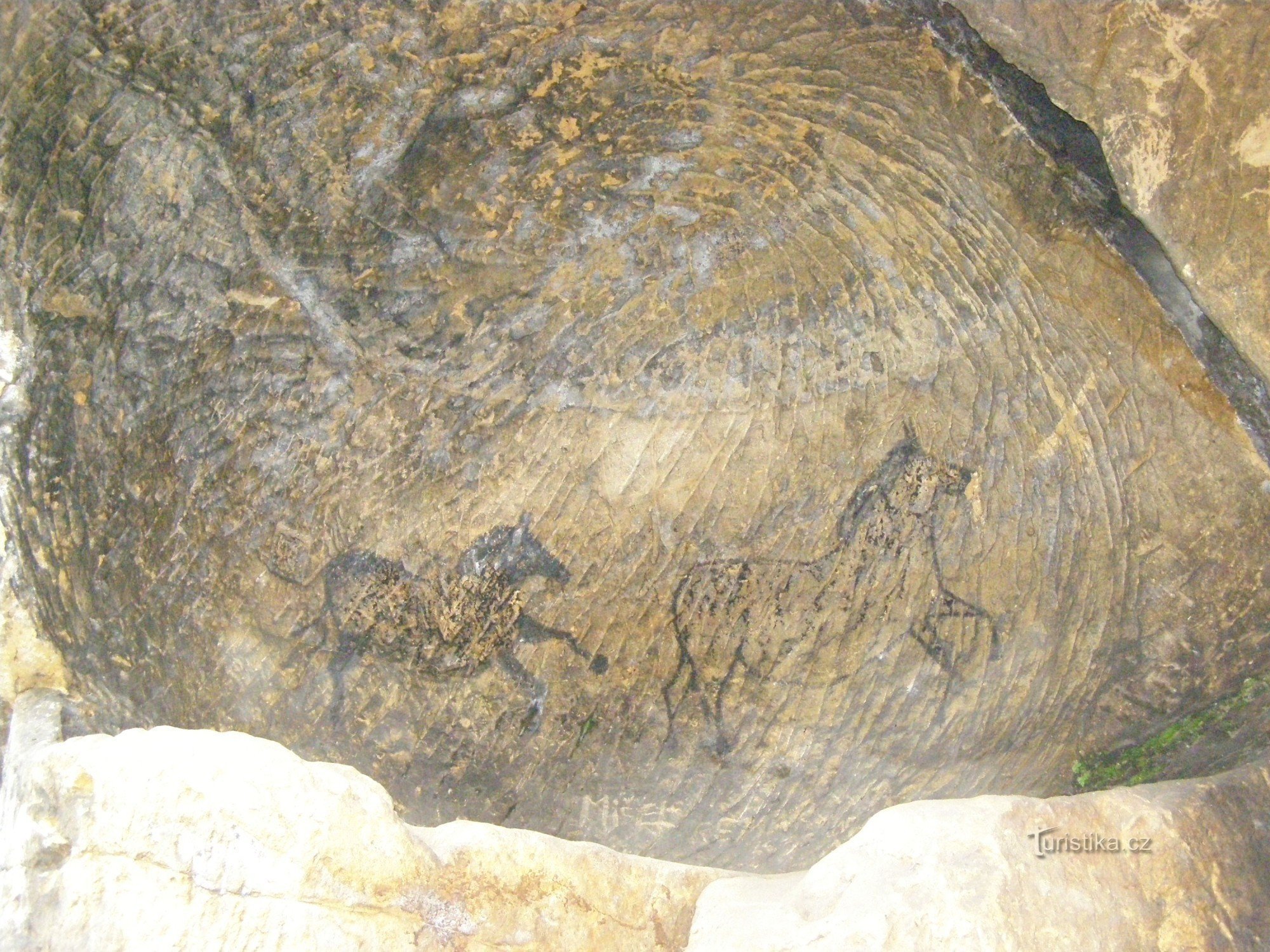 Une petite grotte gitane