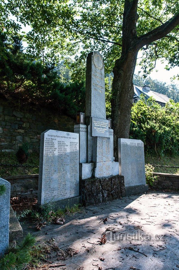 Malá Morávka - monument to the fallen