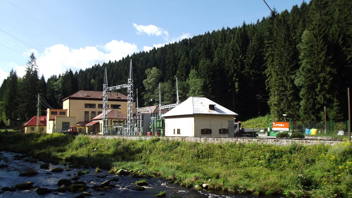 Kleine waterkrachtcentrale Vydra