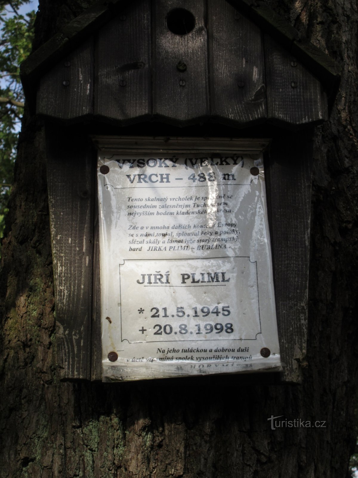 Malé Kyšice en de uitkijktoren Vysoký vrch