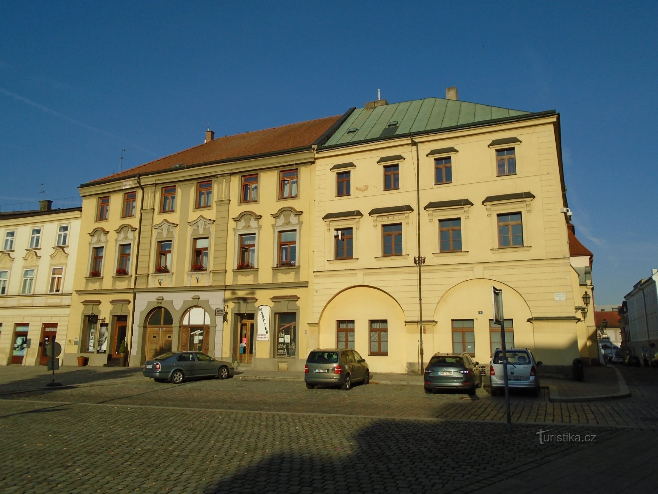 Malé náměstí n. 128 e Dlouhá n. 127 (Hradec Králové, 5.7.2018 luglio XNUMX)