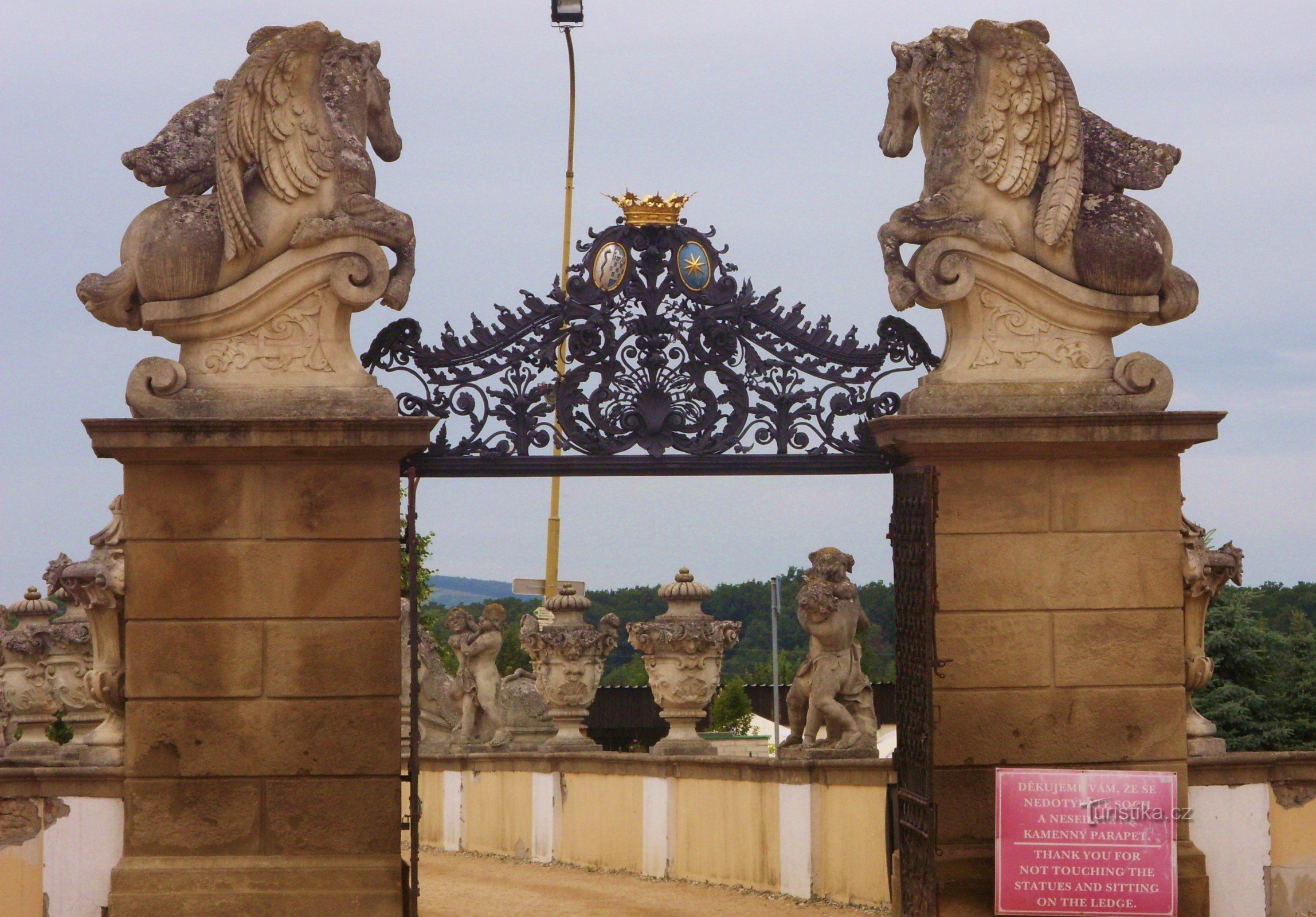 A picturesque French garden with an English park in Milotice