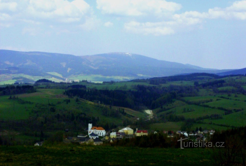 Picturesque views over Branna