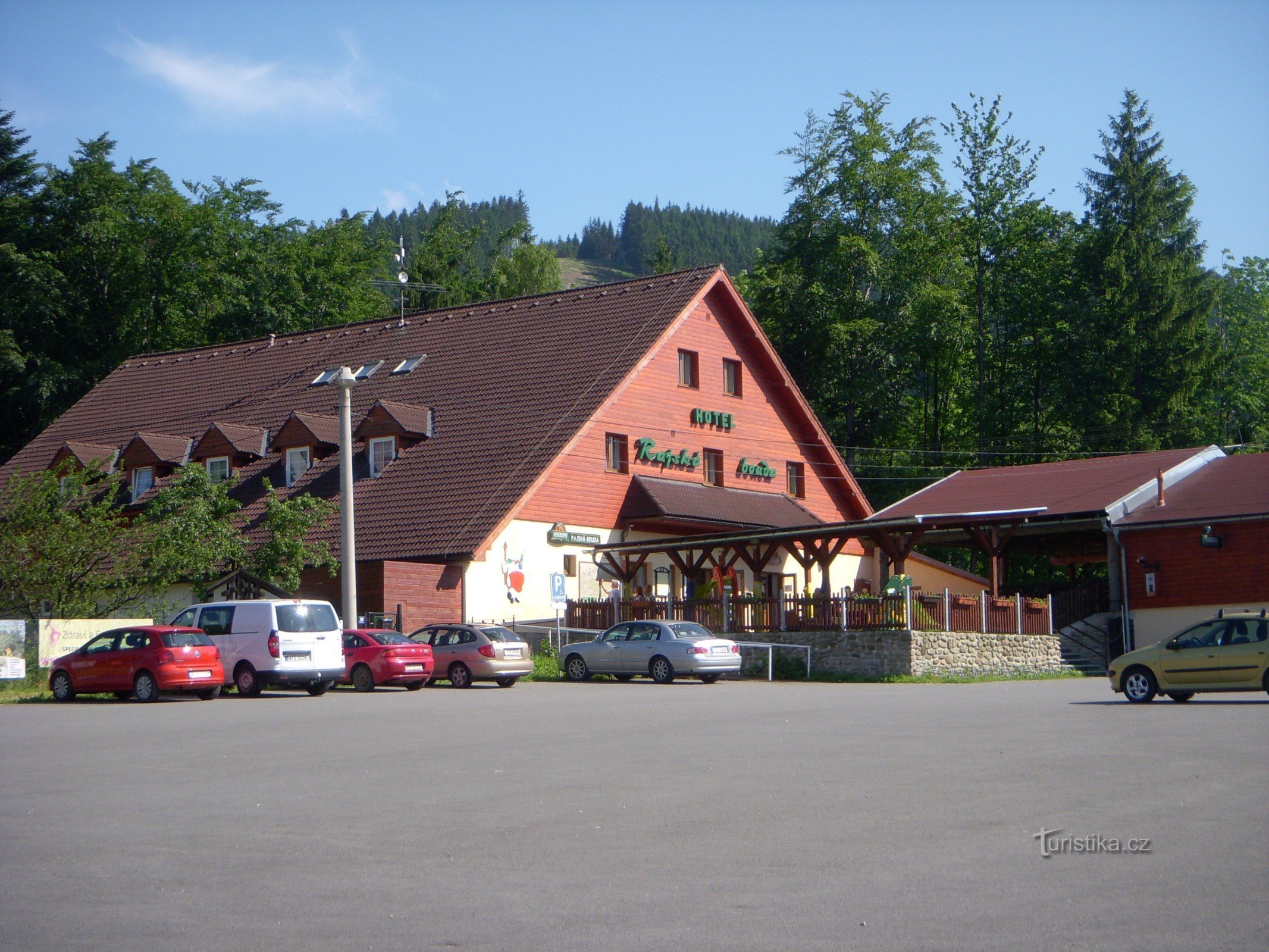 Malenovice, heiß. Petr Bezruč - Kneipe U Veličků - Holzhaus U Zbuja - Malenovic