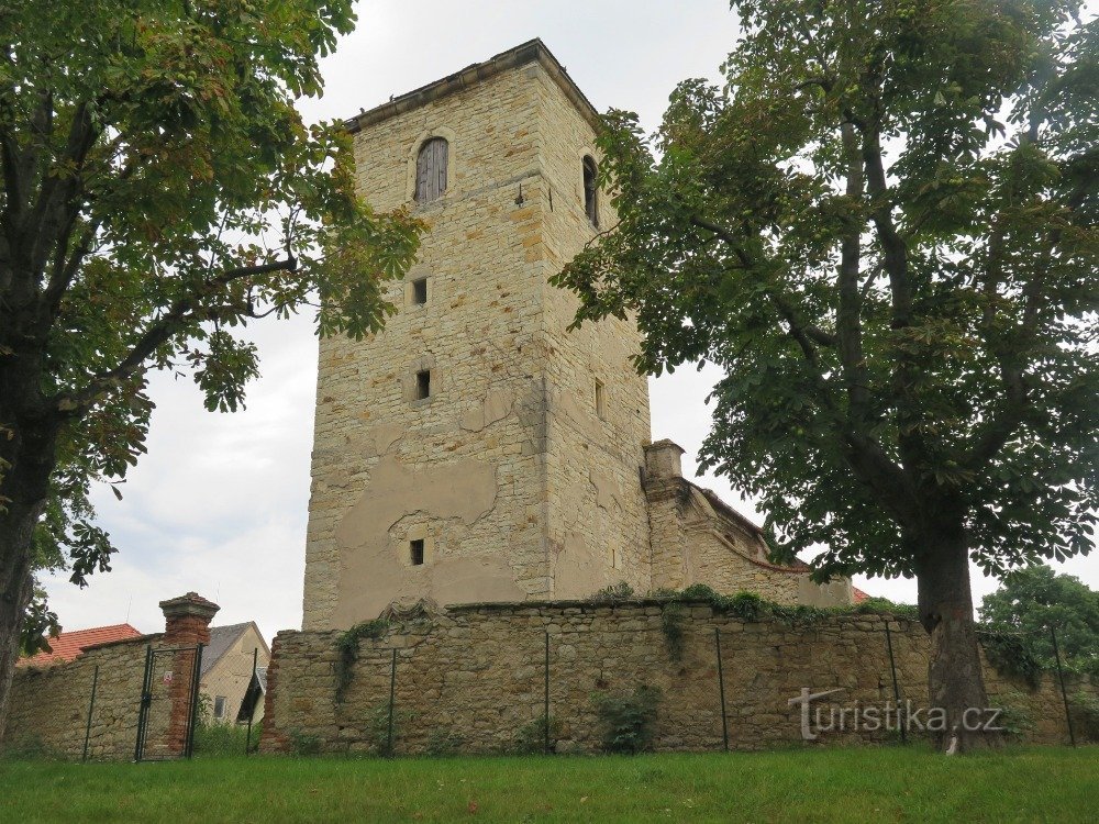 Malešov (Hoštka) - kostel sv. Jiří