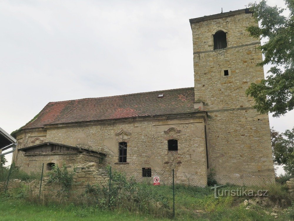 Malešov (Hoštka) - nhà thờ St. George