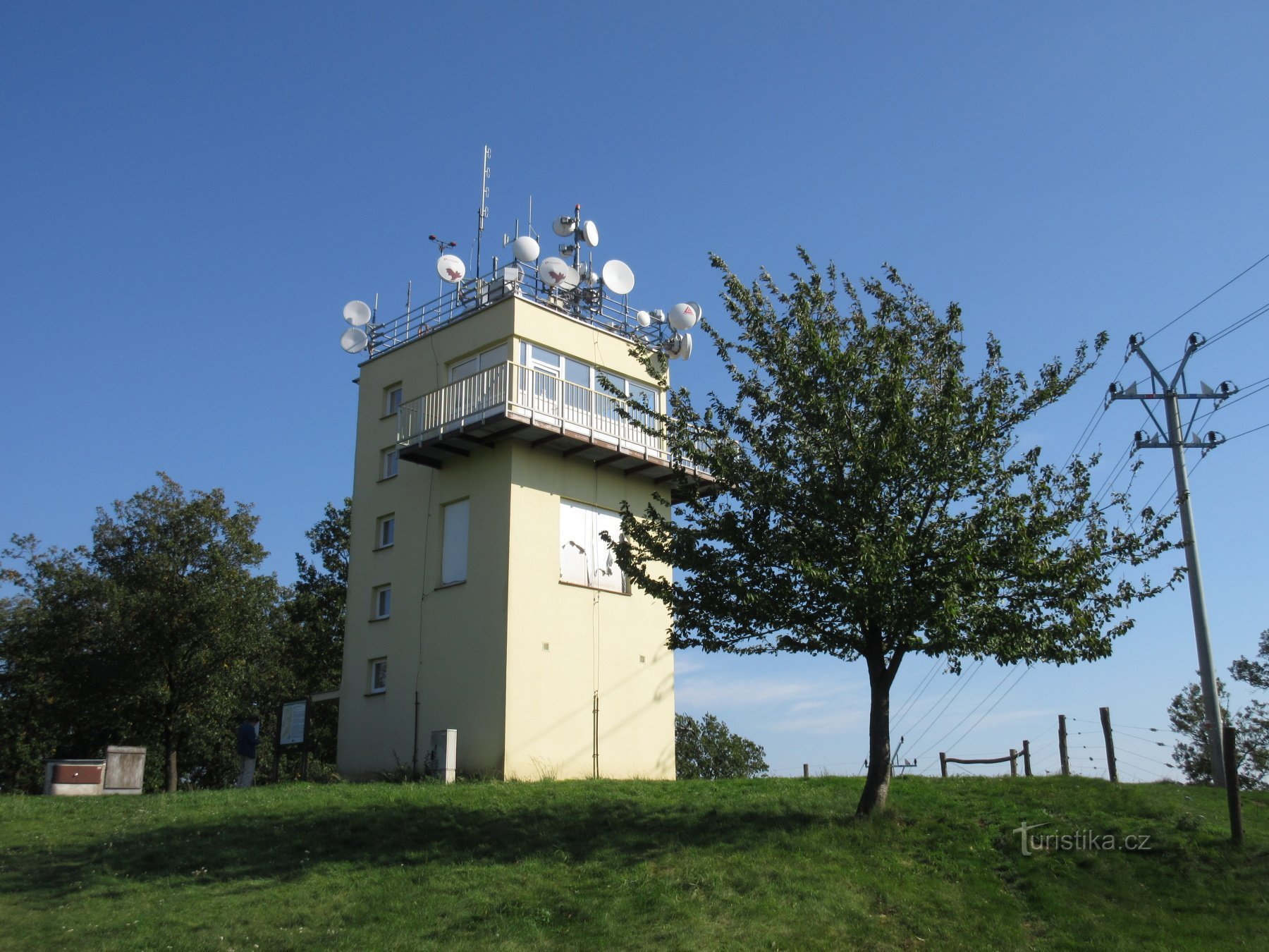 Malhostovice – dorp en uitkijktoren Zlobice