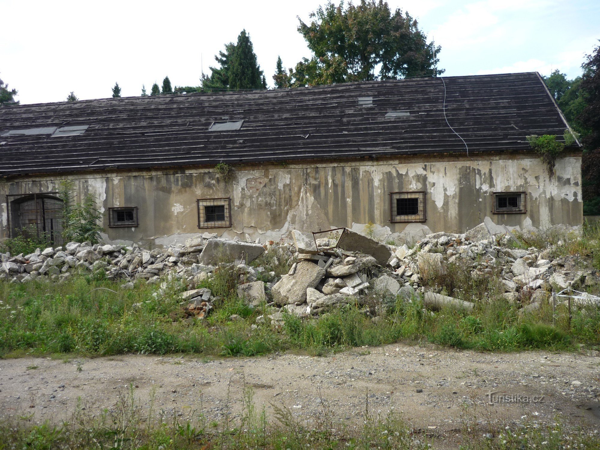 Een klein artillerie-depot