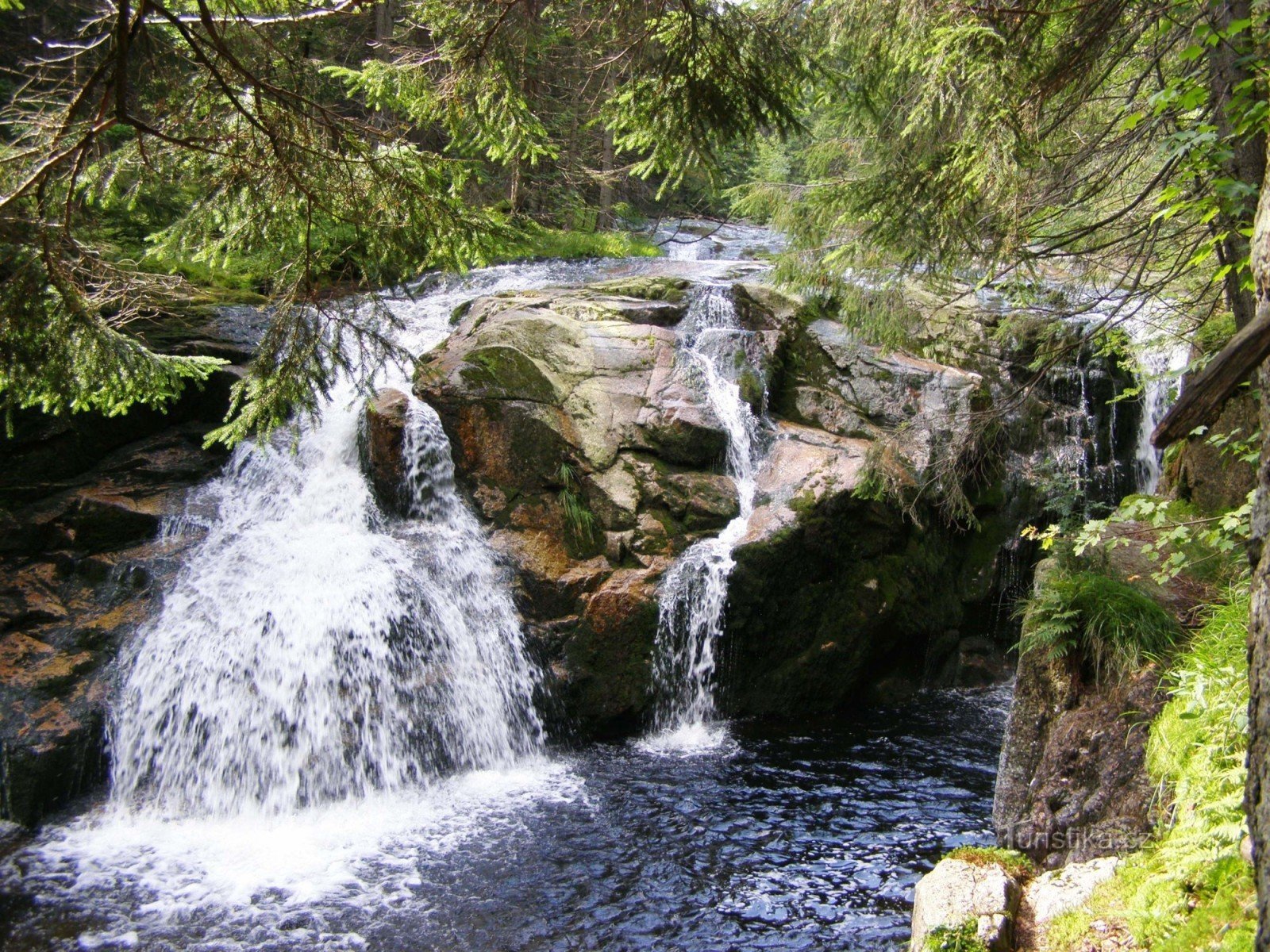 Kleine Elbe-waterval