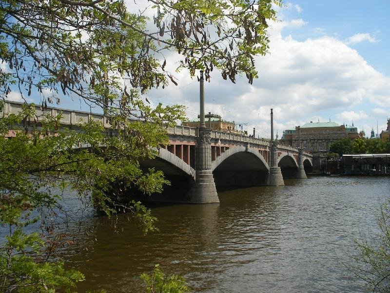 Mánesův most