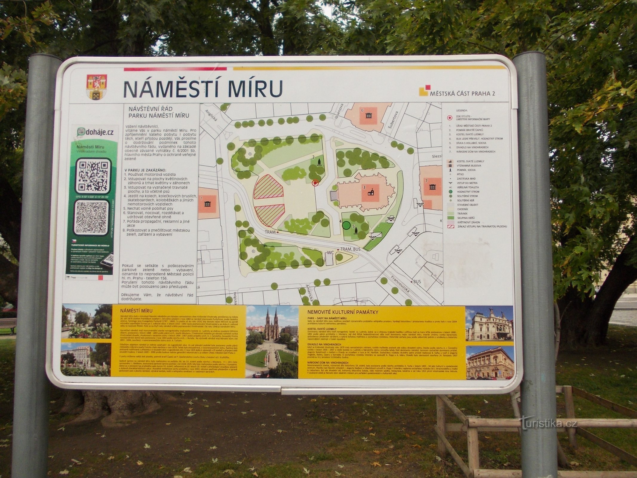 kort over Míru-pladsen