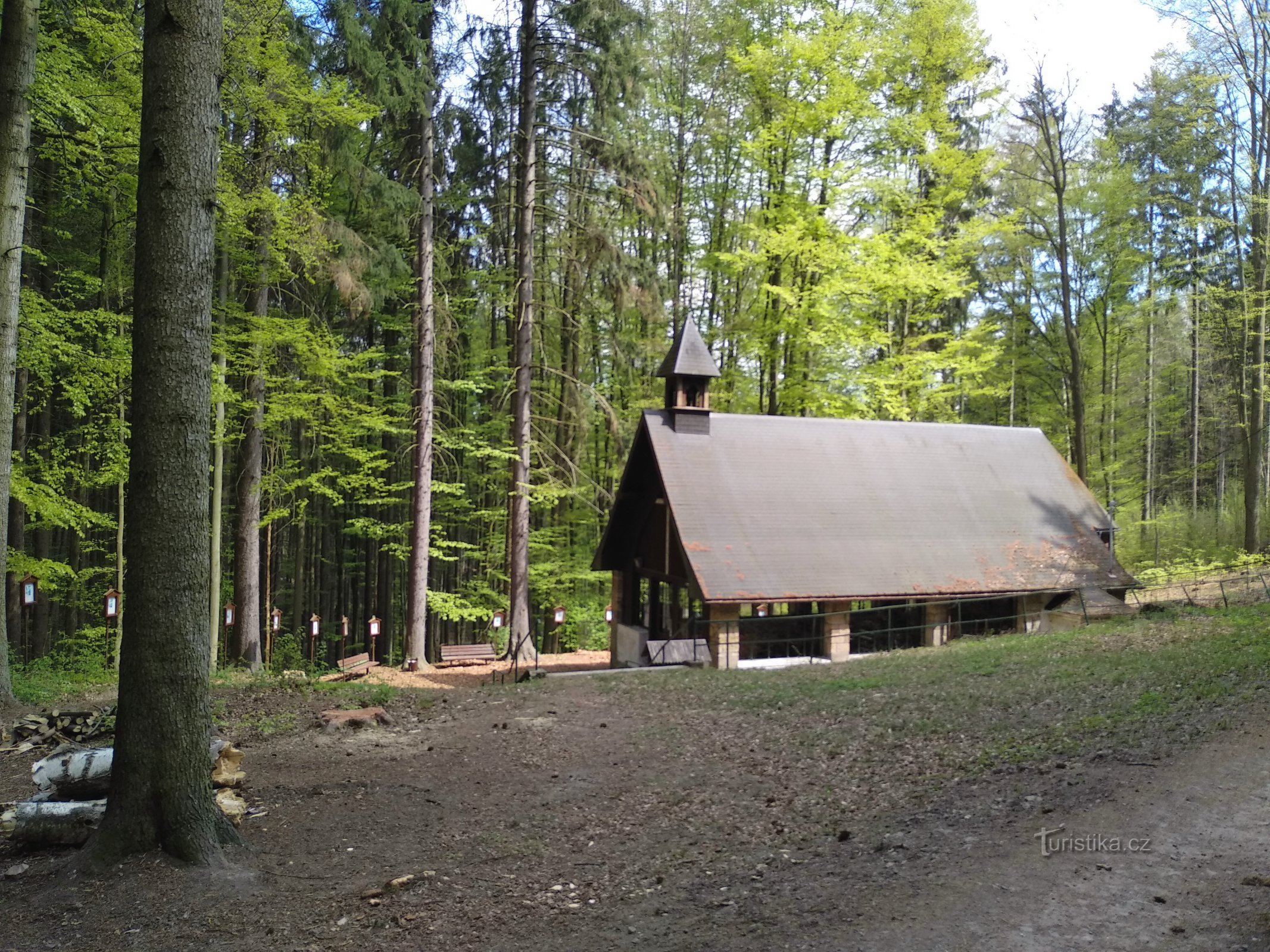 Marian kappeli - Rychnovský-kukkula