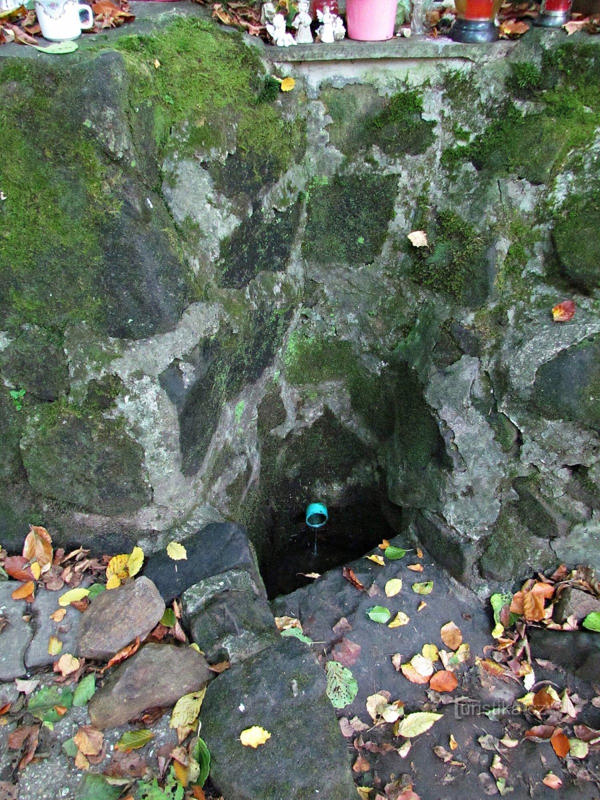 Mariánská well in Kudlovická dolina