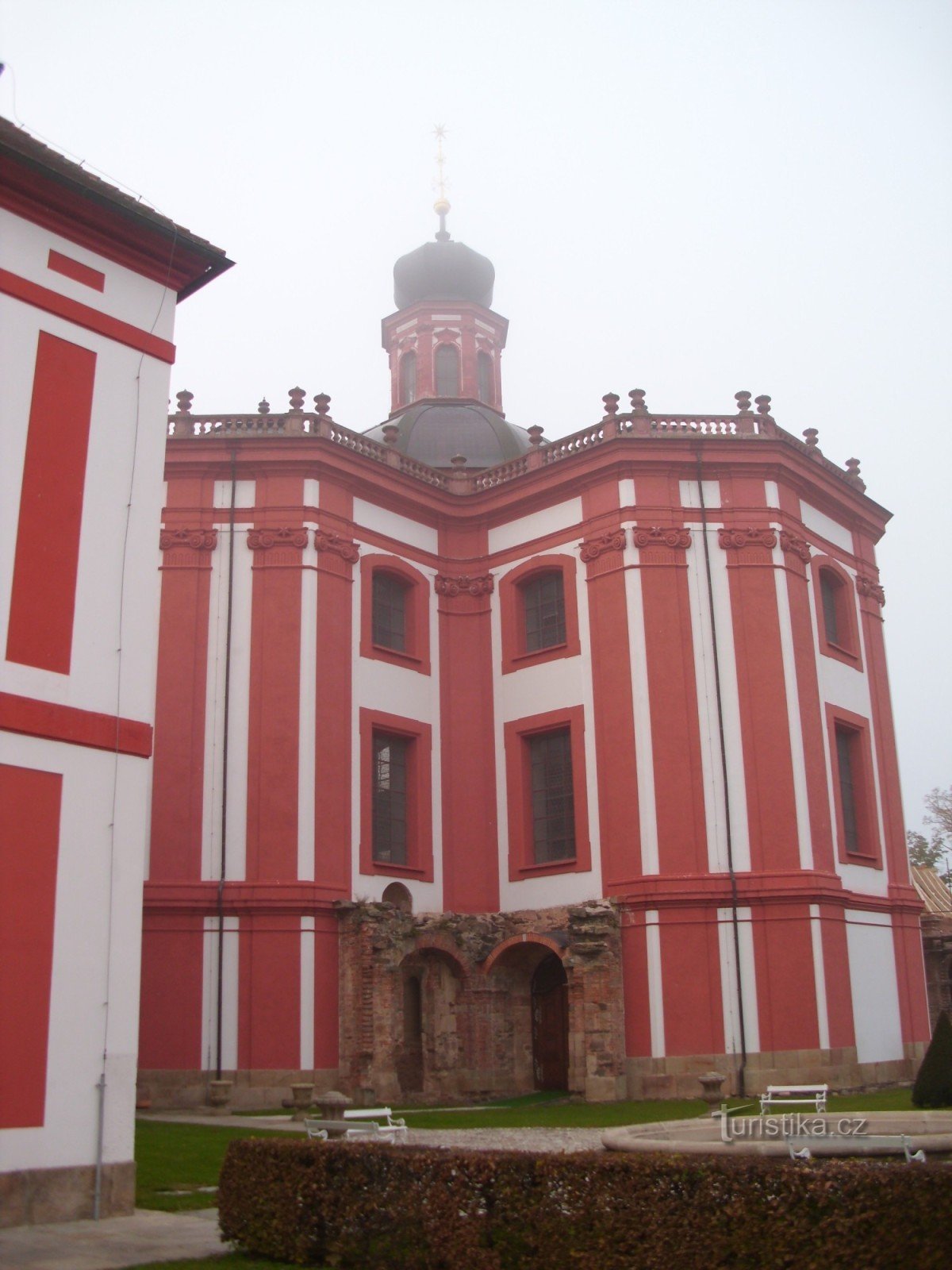 Mariánská Týnice - kyrka