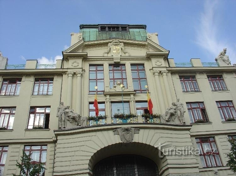 Mariánské náměstí: edifício da Câmara Municipal de Praga