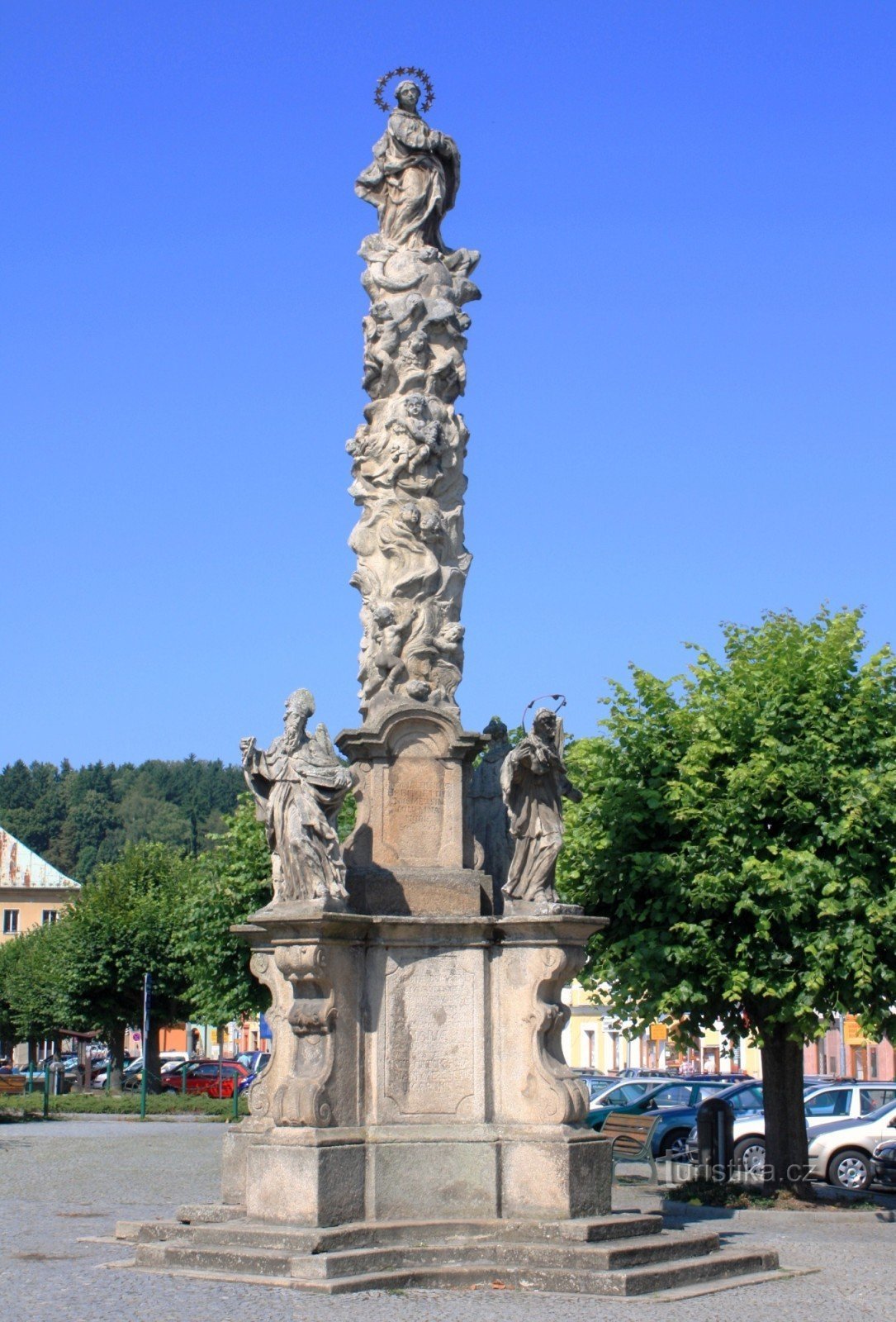 escultura mariana