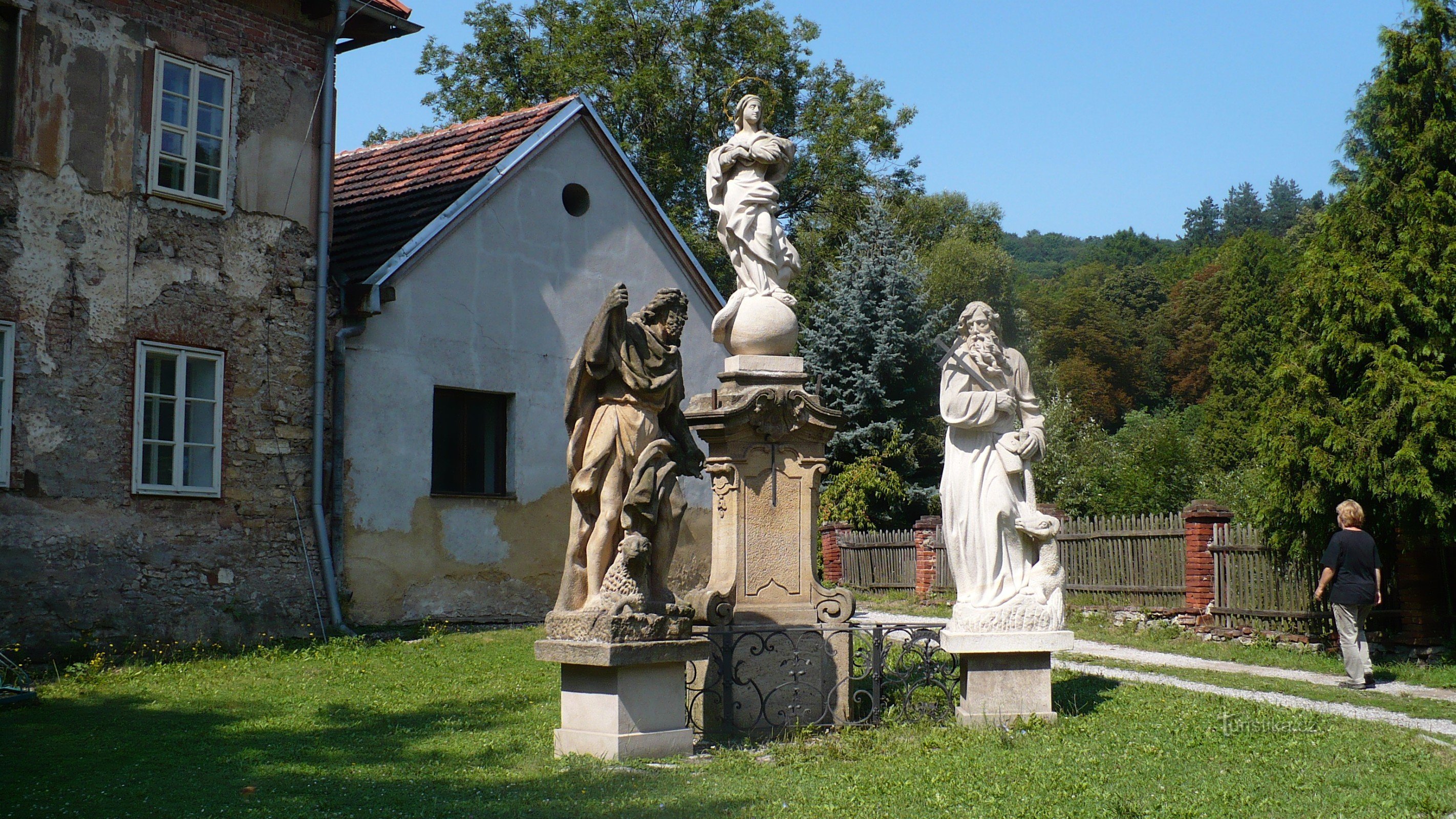 Sculptură mariană Sfântul Ioan sub Stâncă
