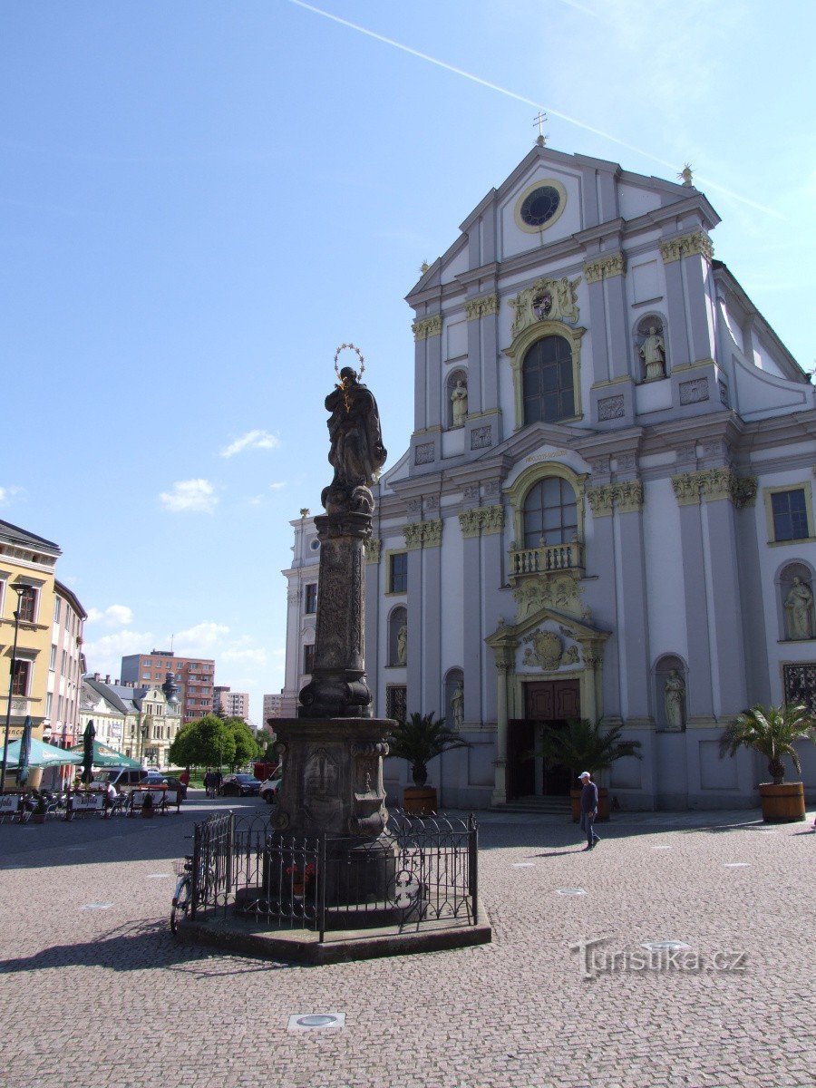 Coloana ciumei mariane la Opava