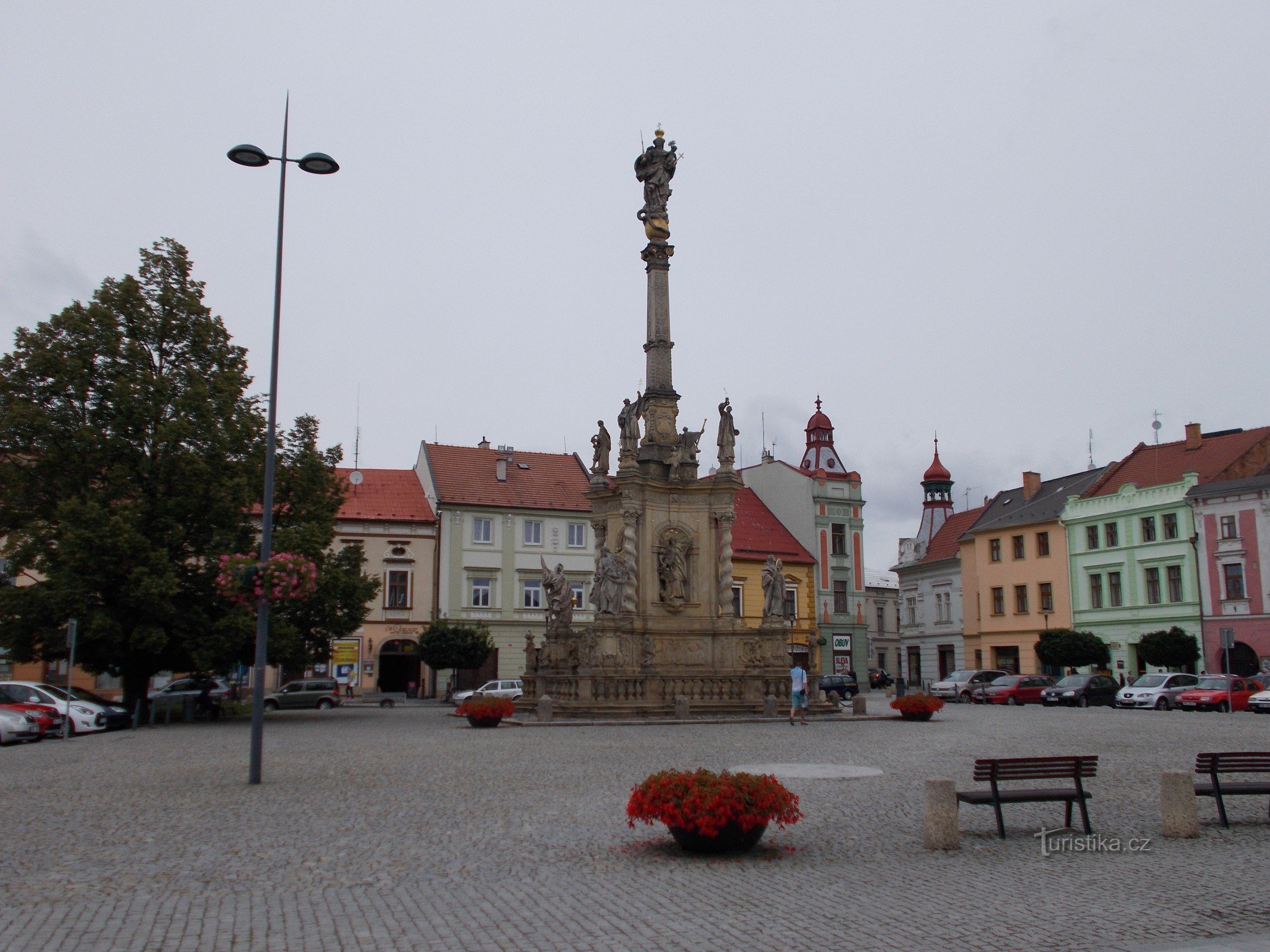 Marian klumme om Uničovské náměstí