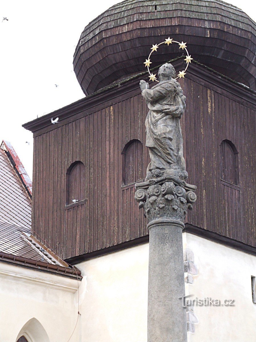 Marijanski steber v Náchodu
