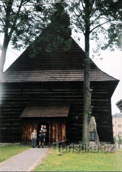 Maršíkov: Eingang zur Kirche