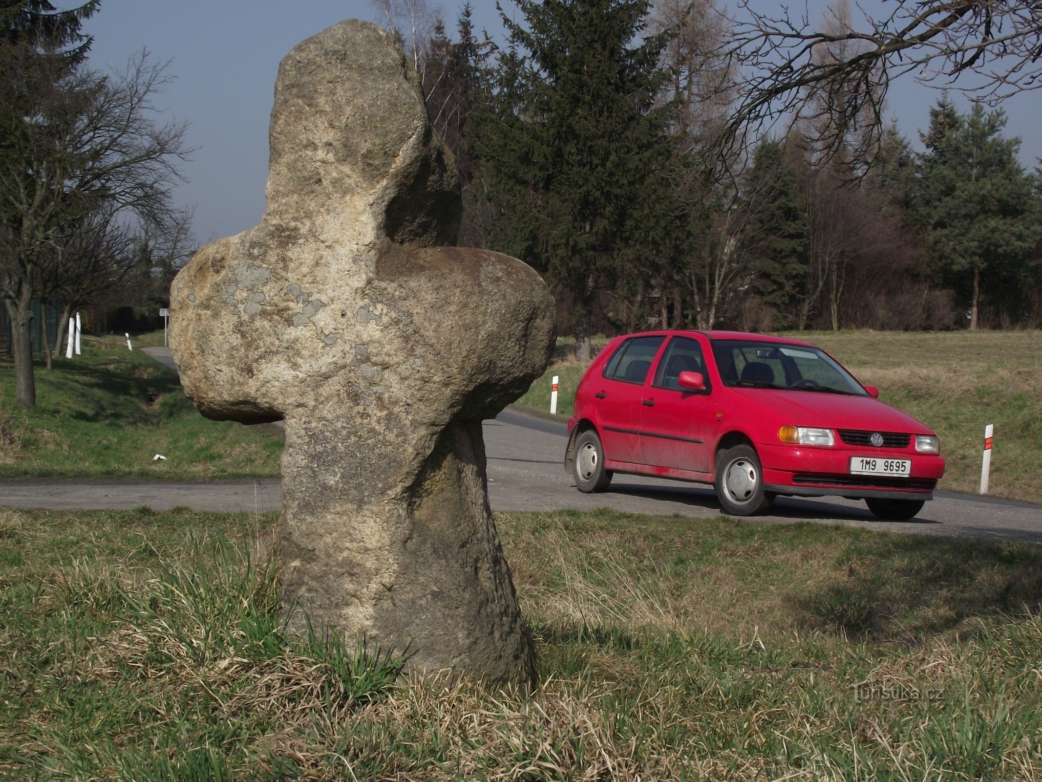 Martinice - smírčí kříž