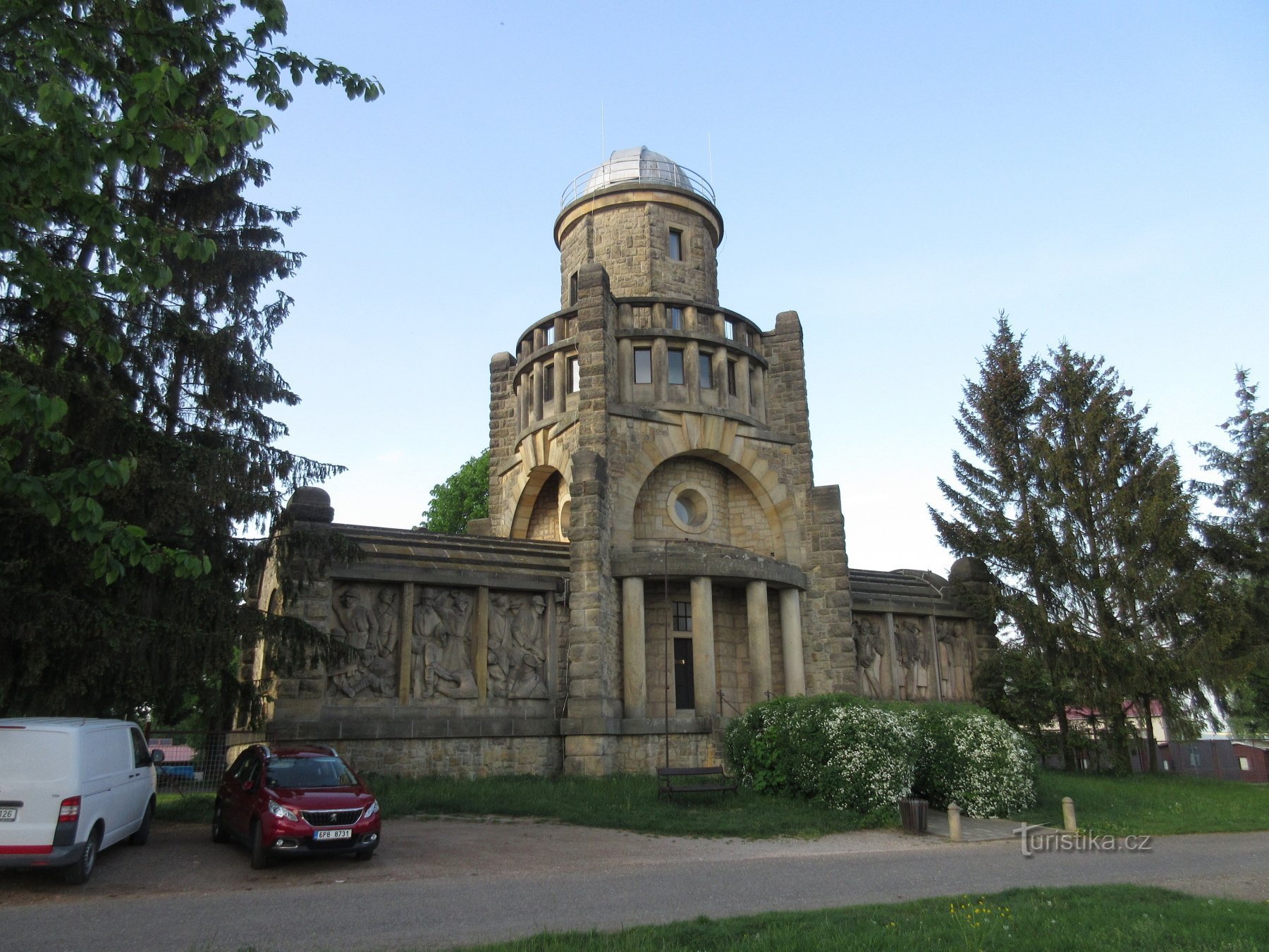 马萨里克的独立塔在 Podkrkonoší 的 Hořice