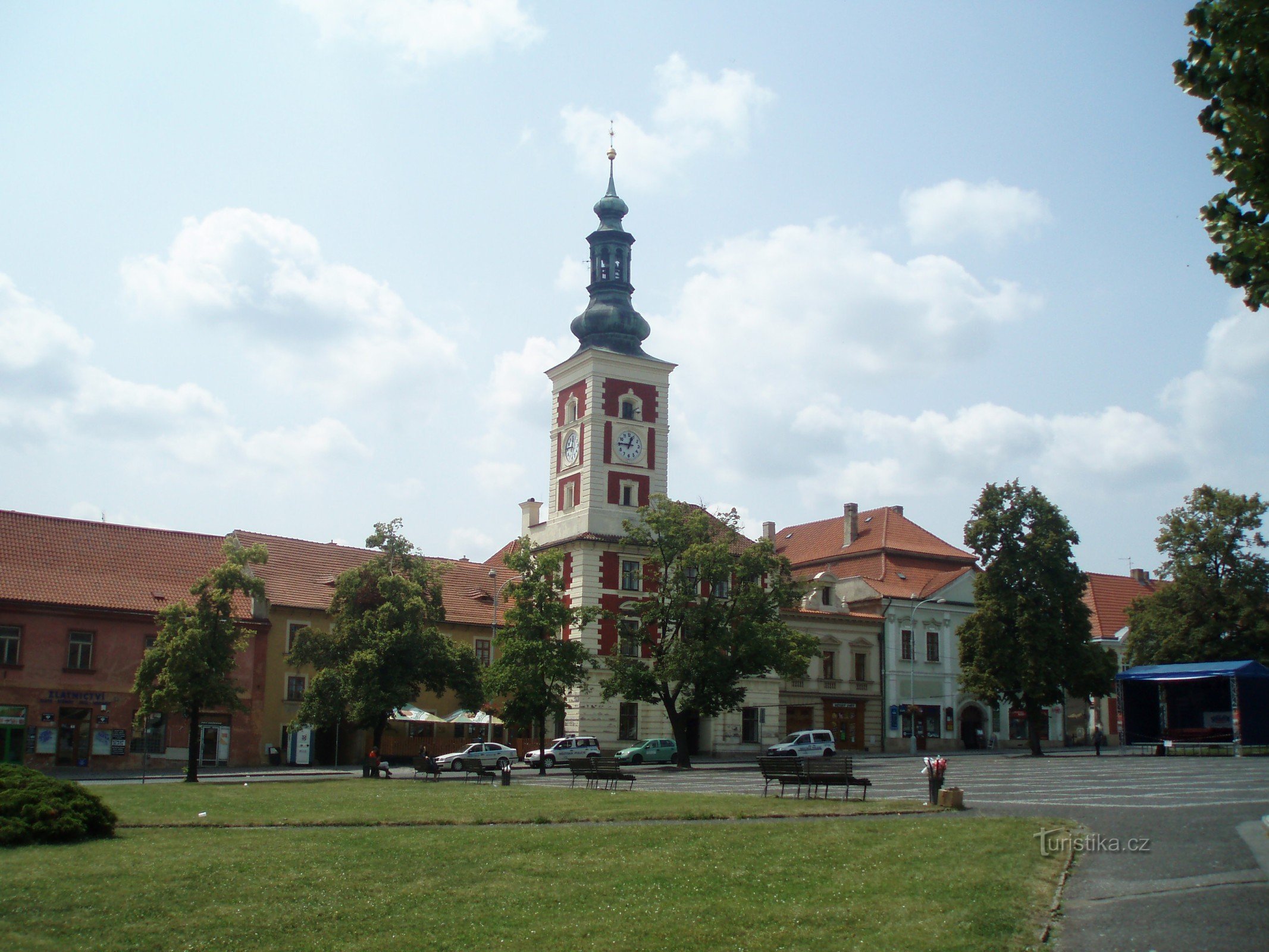 Masaryk torg med rådhuset