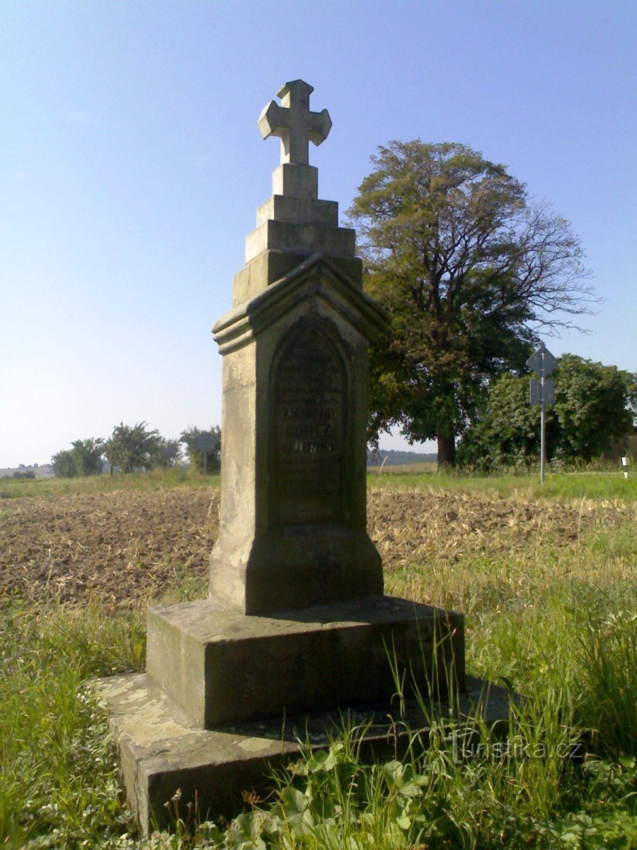 Máslojedy - monument voor de slag van 1866