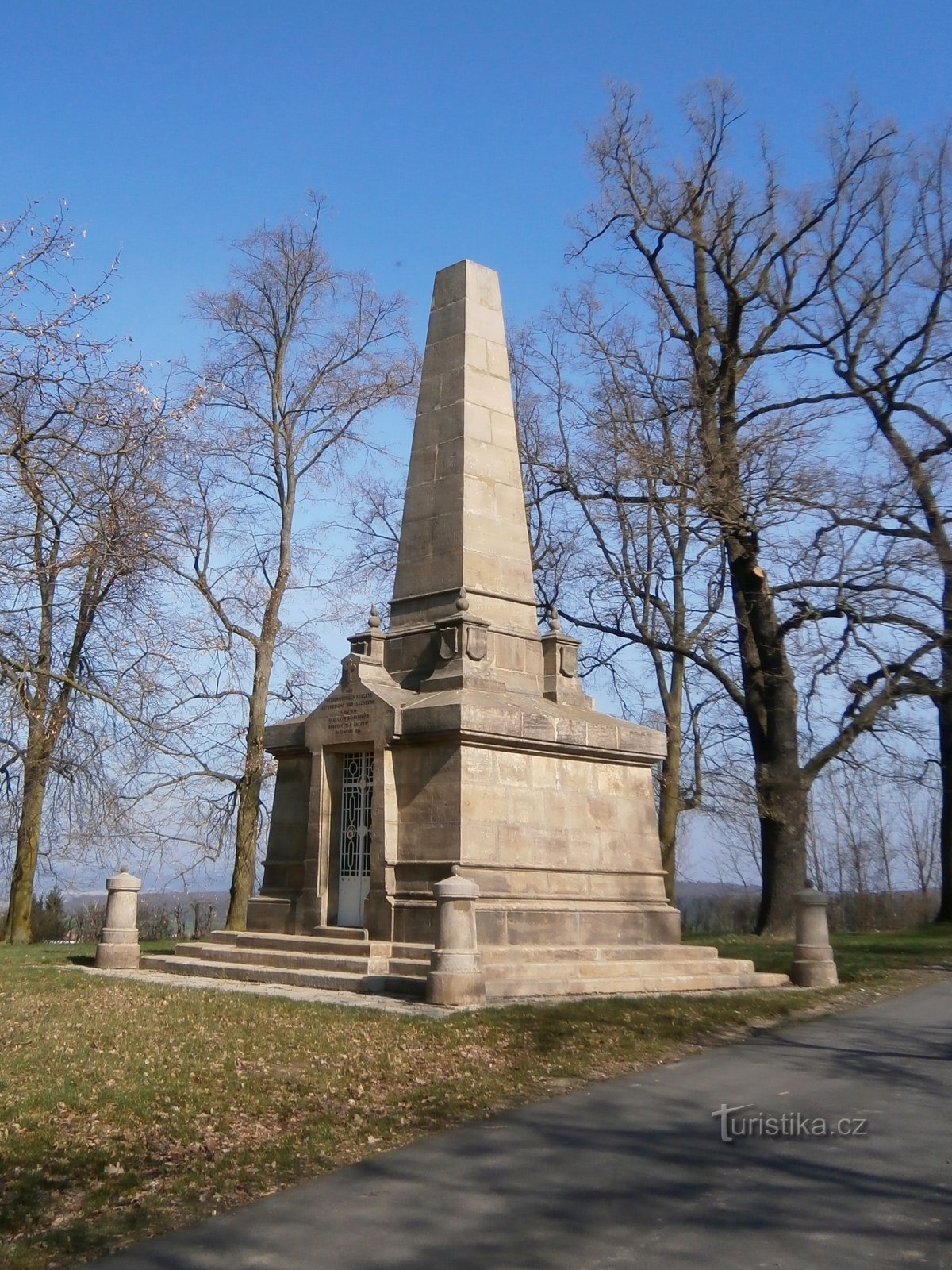 Mausoleum (Lipa)