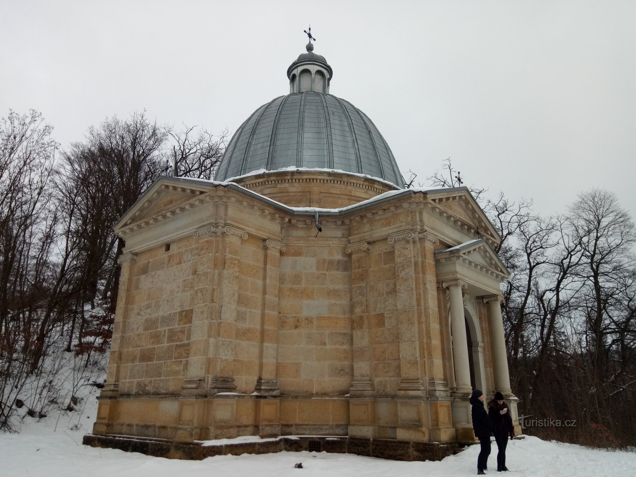 Het mausoleum van industrieel Schroll